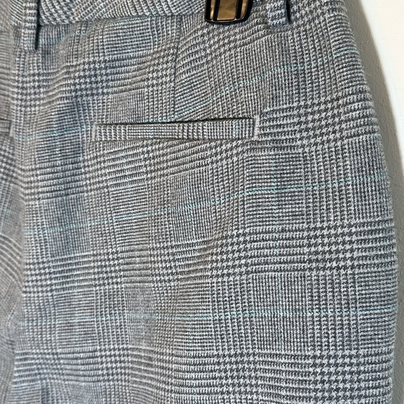 L.L. Bean Classic Fit Gray Plaid 100% Cotton Fully Lined Career Trousers Sz 10 - Picture 9 of 11